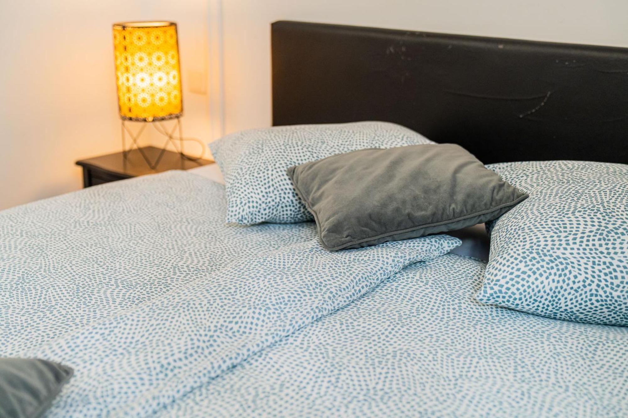 Flex Selfcheckins - - - 8 Units - Centre - New Apartament