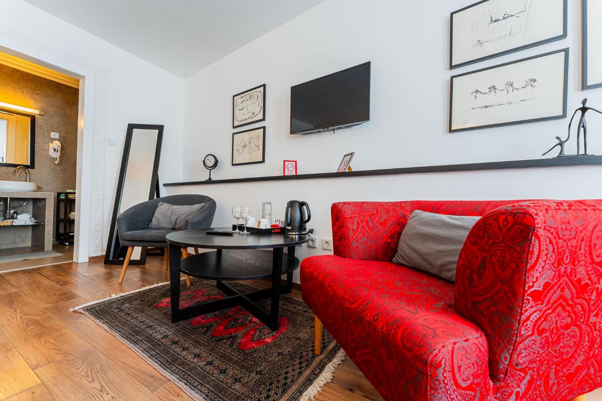 Flex Selfcheckins - - - 8 Units - Centre - New Zagrzeb