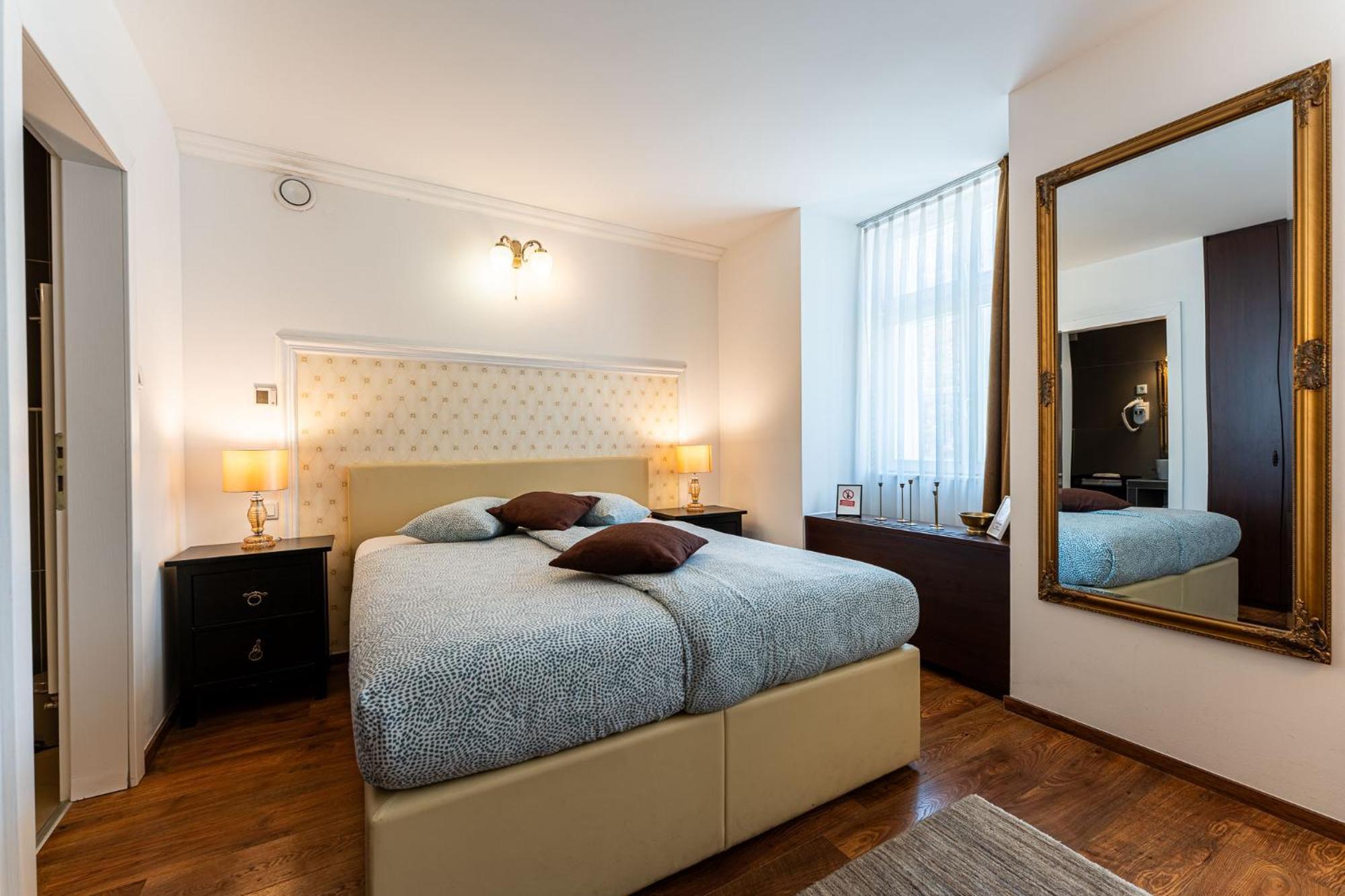 Apartament Flex Selfcheckins - - - 8 Units - Centre - New